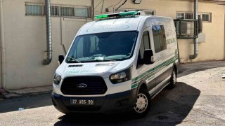 Gaziantepte motosiklet bariyerlere çarptı: Genç sürücü hayatını kaybetti
