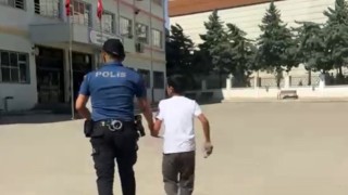 Gaziantepte sınava geç kalan ve belgesini unutan öğrencilerin yardımına polis yetişti