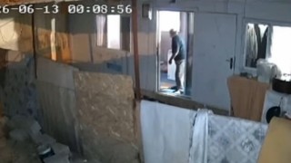 Gaziantepteki 4.6lık deprem anı güvenlik kameralarında