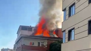 Gebzede 3 katlı apartmanda korkutan yangın
