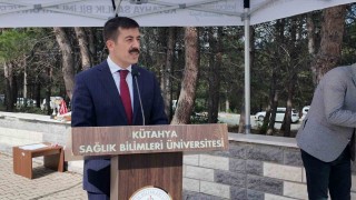 Gediz Sağlık Hizmetleri MYOdan mezun olan 220 öğrenci sağlık ordusuna katıldı