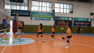 Genç sporcular Haliliyede voleybol coşkusu yaşadı