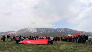 Gençler şühedanın izinde yürüdü