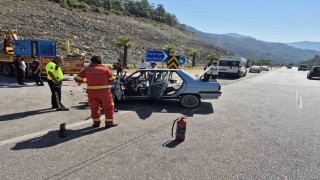 Göcek Tüneli çıkışında sıkışmalı trafik kazası