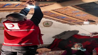 Gölün ortasındaki adada yaşayan 93 yaşındaki kadının korkularına son veren iyilik kayıkla ulaştı