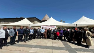Gönüllü annelerden örnek dayanışma