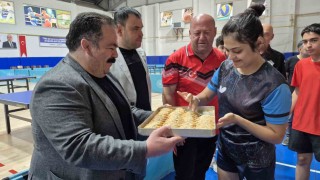 Gözelden Sivastaki milli sporculara moral ziyareti