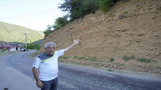 Gümüşhanede vatandaşların tapulu arazileri toprak kaymaları nedeniyle her geçen gün küçülüyor