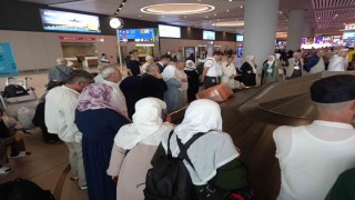 Hacılar kutsal topraklardan yurda dönmeye başladı