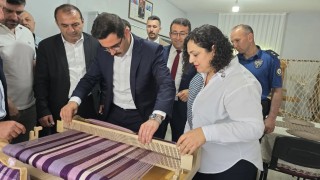 Hanönüde kursiyerlerin ele emeği ürünleri sergilendi