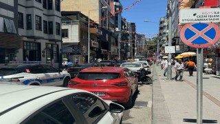 Hatalı parklar trafiği zaman zaman aksatıyor