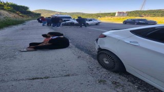 Hatayda iki otomobil çarpıştı: 3 yaralı