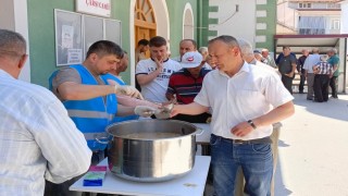 Hisarcık İlçe Müftülüğünden aşure ikramı