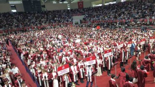 Hitit Üniversitesinde mezuniyet coşkusu