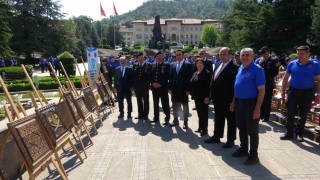 Hükümlülerin el emeği ürünleri görücüye çıktı