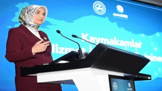 İçişleri Bakan Yardımcısı Kübra Güran Yiğitbaşı, kaymakamlarla buluştu