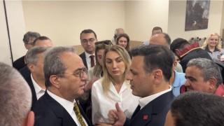 İmamoğlunun Şadi Yazıcıya hakaret davası ertelendi
