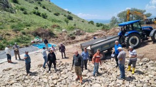 İmece usulüyle köylerinin içme suyu hattını yenilediler
