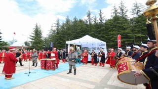 İnegöl Fatihi Turgut Alp kabri başında anıldı