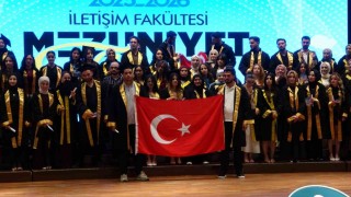 İnönü Üniversitesi İletişim Fakültesinde mezuniyet heyecanı