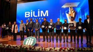 İnönü Üniversitesinde başarı ödülleri sahiplerini buldu