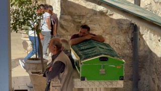 Ispartada araçta ölü bulunan genç son yolculuğuna uğurlandı