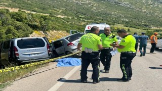 Ispartada iki otomobil çarpıştı: 1 ölü, 5 yaralı