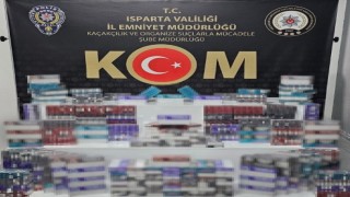 Ispartada kaçak elektronik sigara kartuşu operasyonu: Bin 970 paket ele geçirildi