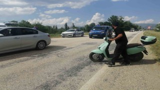 Ispartada motosikletten düşen sürücü ağır yaralandı
