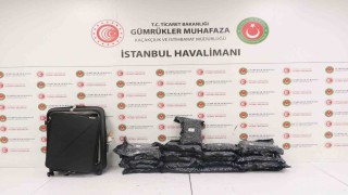 İstanbul Havalimanında uyuşturucu operasyonu: 22,5 kilogram esrar ele geçirildi