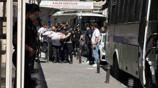 İstanbul merkezli 7 ilde düzenlenen suç örgütü operasyonununda gözaltına alınan 45 şüpheli adliyeye sevk edildi