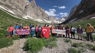 İzmir Trekking Kulübünden Hakkariye doğa çıkarması