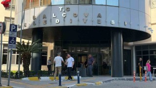 İzmirde Seferihisar Belediyesine 3üncü dalga operasyonu