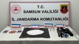 Jandarma 1 kilo 109 gram metamfetamin ele geçirdi