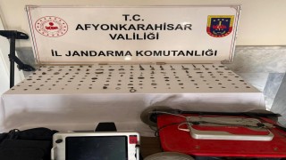 Jandarma tarihi eser niteliği taşıyan 150 adet sikke ve obje ele geçirdi