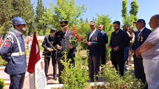 Jandarmanın 187nci kuruluş yıl dönümünde şehitlik ziyaret edildi
