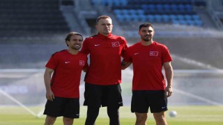 Kaan Ayhan: Karakterimizle, cesur bir şekilde oynamamız lazım