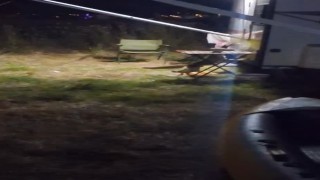 Kamp alanına giren hırsız tilki kameraya yakalandı