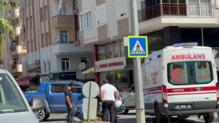 Kamyonet ile motosiklet çarpıştı:1 yaralı