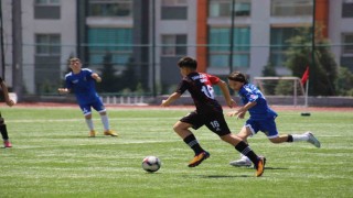 Karabükte okul sporları futbol heyecanı başladı