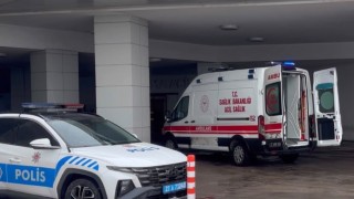 Karne günü bıçaklanan 10uncu sınıf öğrencisi ağır yaralandı