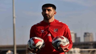 Karşıyaka, Erhan Öztürk ile yeniden anlaştı
