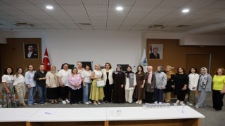 Kartepede belediye çalışanlarına stresle başa çıkma yöntemleri anlatıldı