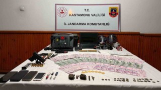 Kastamonuda kaçak kazı operasyonunda 13 şüpheli gözaltına alındı