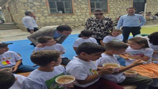 Kaymakam Algın, Karaburunda aşure etkinliğine katıldı