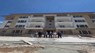 Kaymakam Algın ve Başsavcı Duran, adliye lojmanlarında incelemelerde bulundu