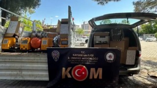 Kayseride 1 milyon 50 bin adet makaron ele geçirildi: 1 gözaltı