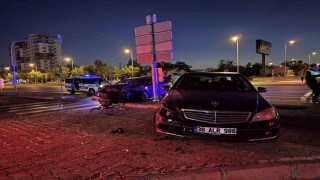 Kayseride iki otomobil çarpıştı: 1 yaralı