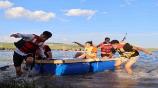 Kendi yaptıkları salla kıyasıya yarıştılar