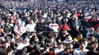Kâğıthanede Dünya Kupası heyecanı dev ekranlarda yaşandı